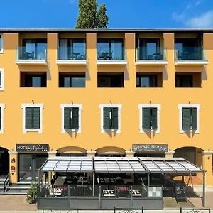 Napoleon Hotel